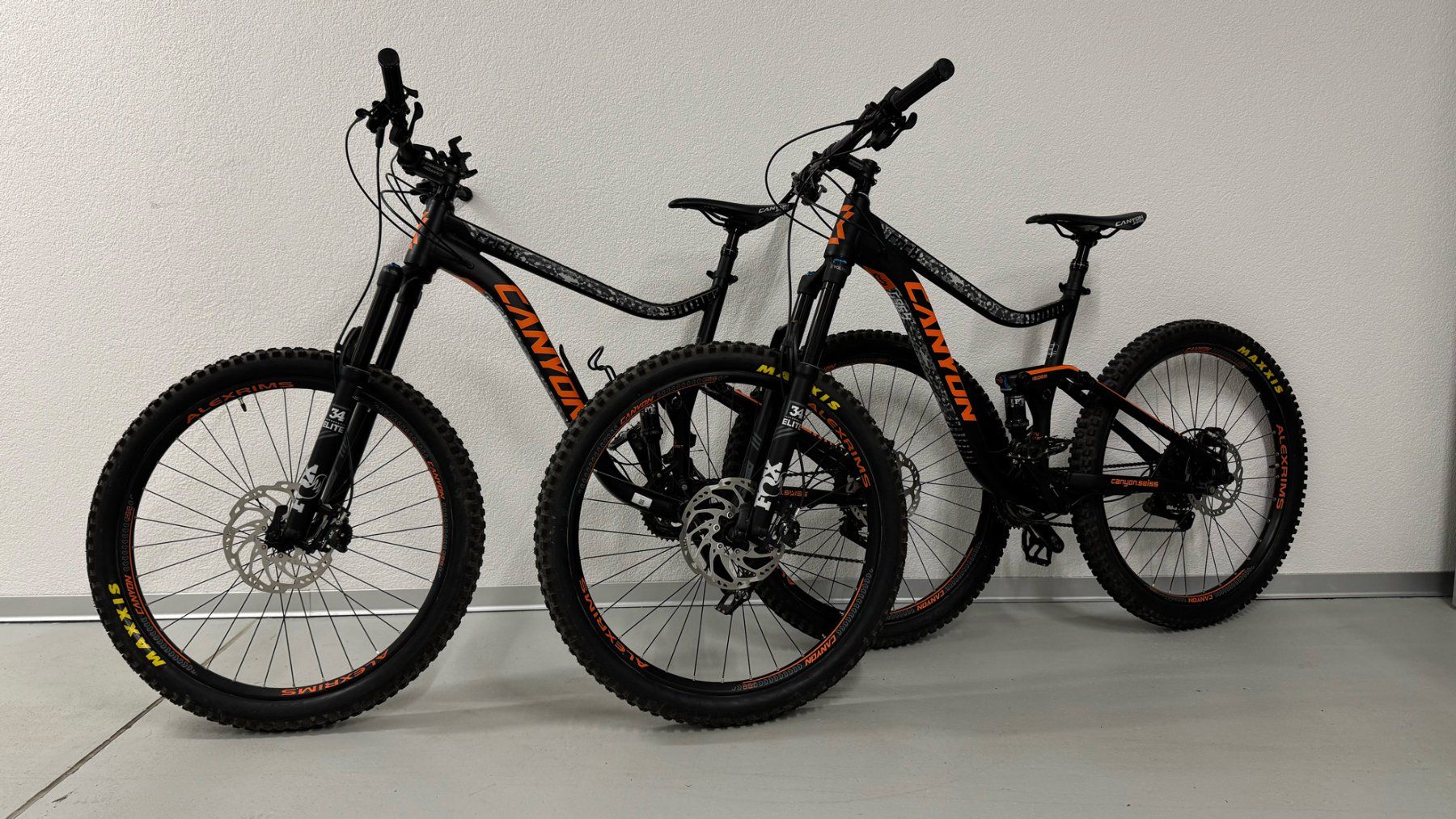 Canyon Biciclette: 2x Canyon CH, rock full suspension mountain bikes – Usato da Bern venduto da rhyn