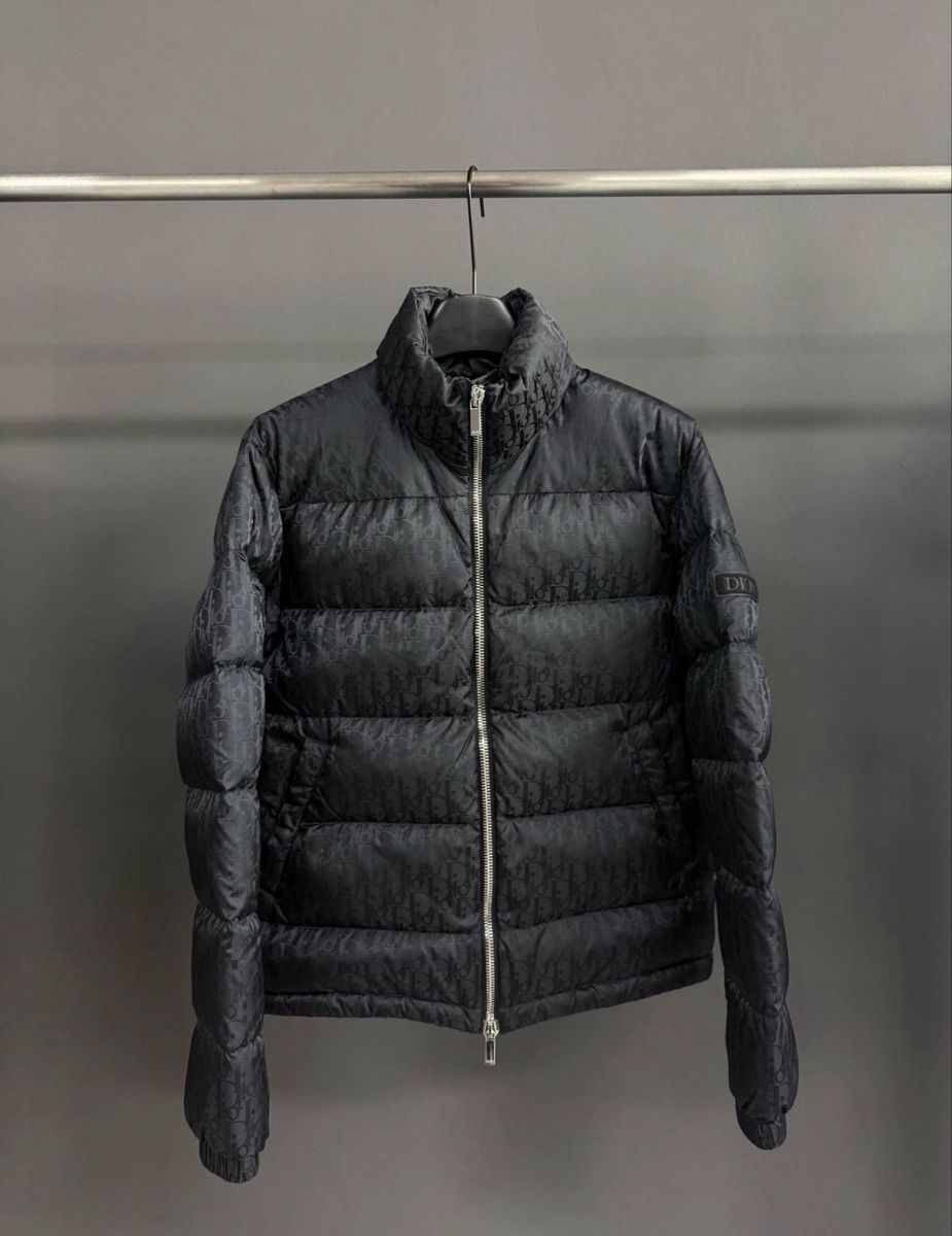 Dior Vestes: Dior All-Over Monogram Black Puffer – Neuf (Voir description) à Herisau par eli_27nh