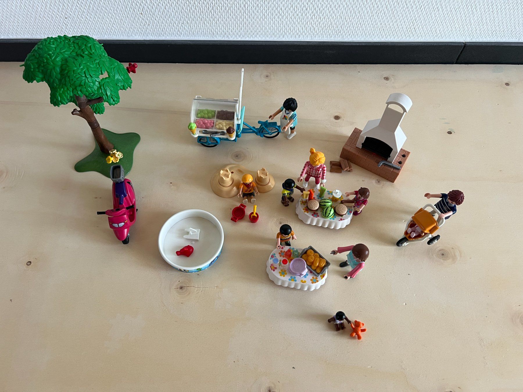 Playmobil Giocattoli: Playmobil Grillparty und Eisverkauf – Usato da Sonnental venduto da sunnyside_m 1