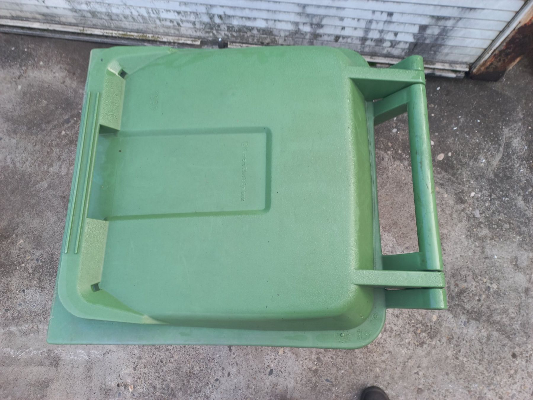 Sonstiges für Büro & Gewerbe: wenig gebrauchter Grüncontainer 140L Grüngut - Container – Gebraucht aus Dulliken von Dullikenlerchclassic 4