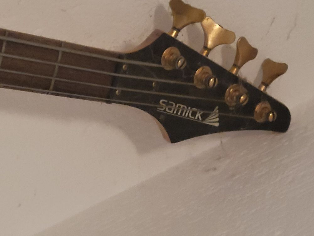 Samick Bass Gitarre, 4-Saiter, ideal für Anfänger! Top! (Gebraucht) in ...