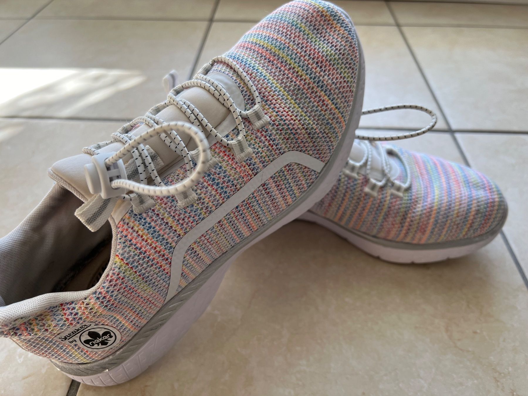 Skechers Scarpe da donna: Scarpe Rieker 38 donna – Usato da Faido venduto da Manuela86 1
