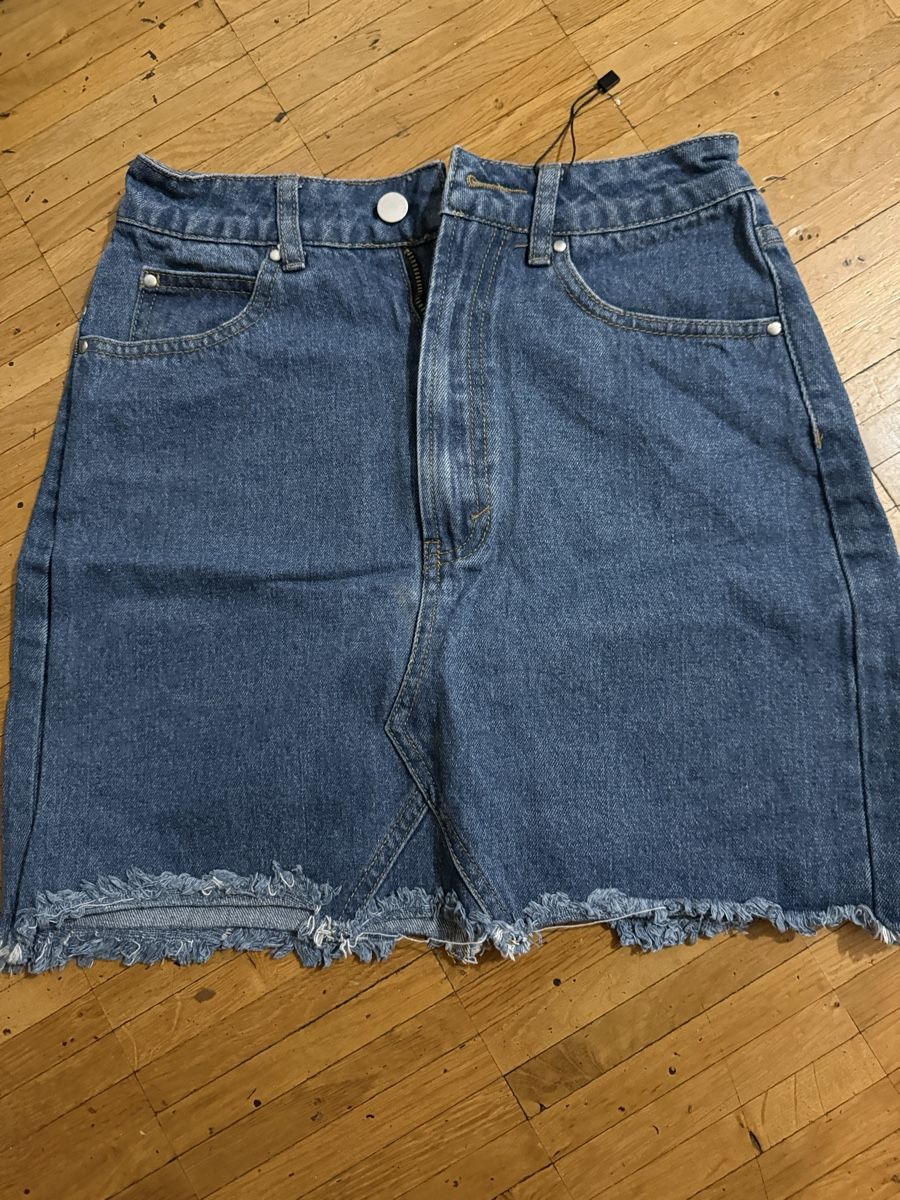 Boohoo Gonne: Jupe en jean taille 36 – Nuovo (secondo la descrizione) da Biel/Bienne venduto da glaewynnshop