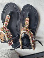 Perlen-Sandalen