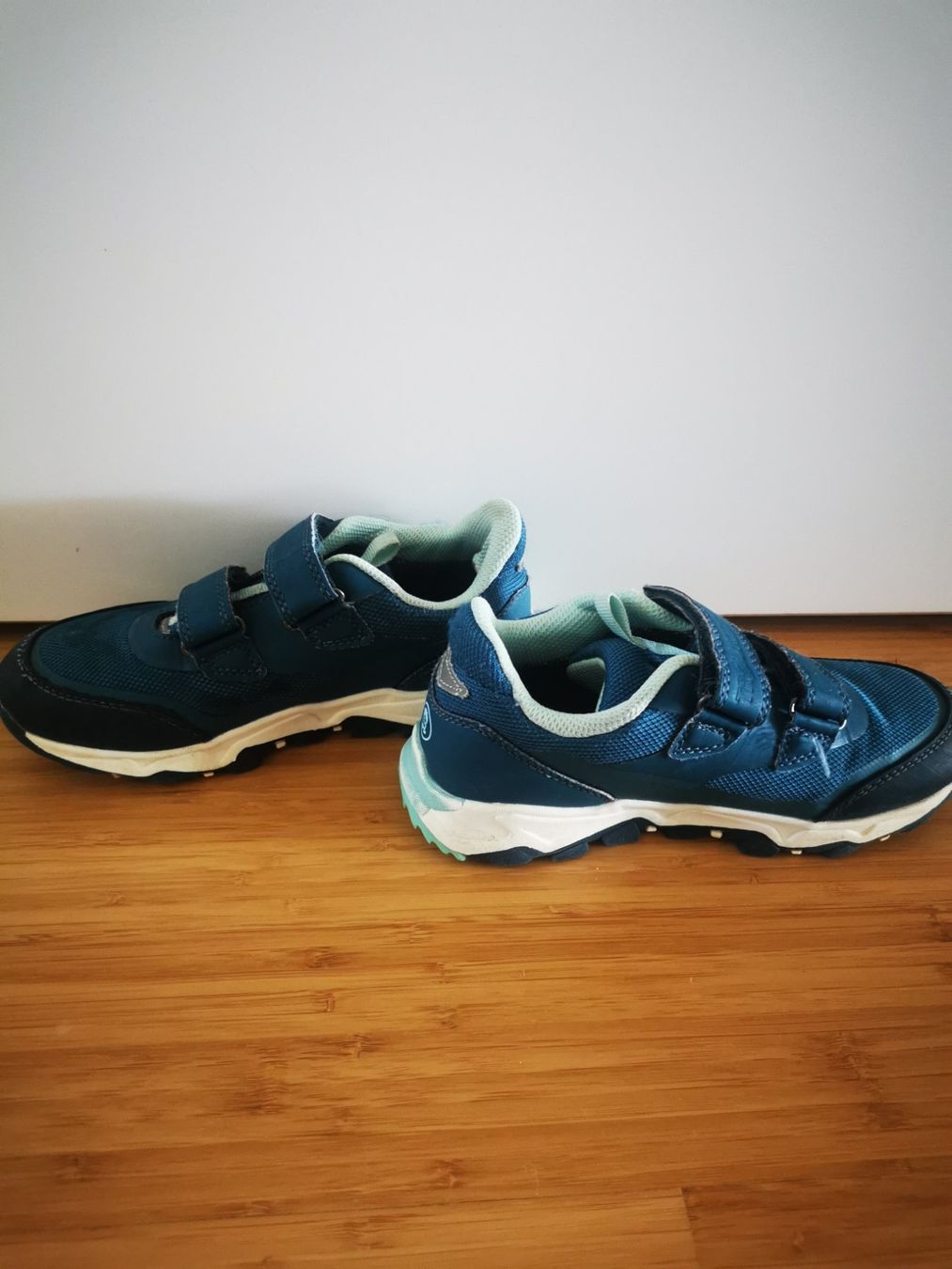 Scarpe per ragazzi: Kinder Sneackers TROLLKIDS dunkelblau Grösse 32 – Usato da Niedergösgen venduto da lil_s6k8 4