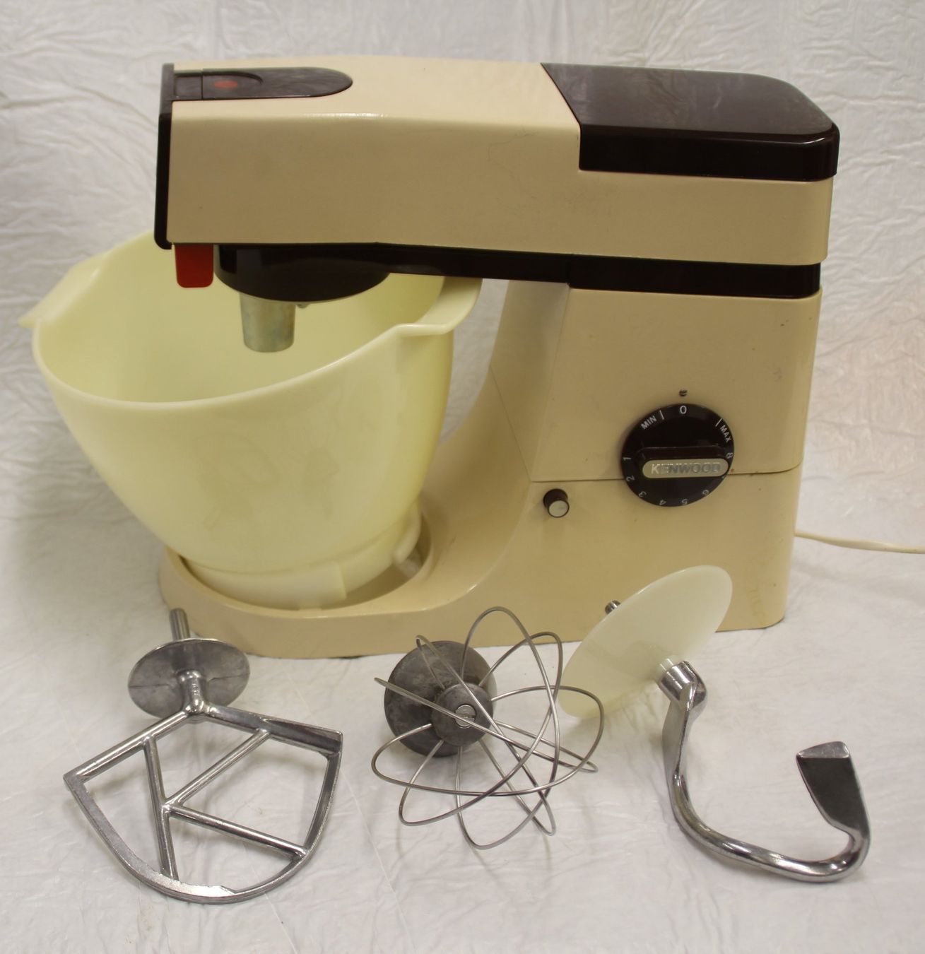 Kenwood Elettrodomestici da cucina: KENWOOD CHEF  Mixer – Usato da Buchs ZH venduto da peter25