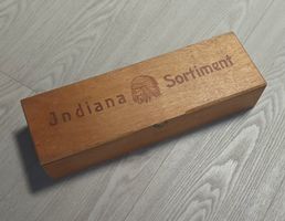 Antiker INDIANA TABAK Holz Behälter CIGARREN BOX Indianer