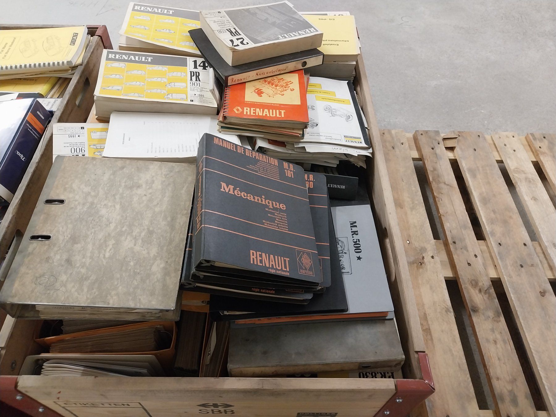 Renault Dokumente: Renault Werkstatthandbücher riesiges Konvolut – Gebraucht aus Weingarten-Kalth von Bettelbruenneli 2