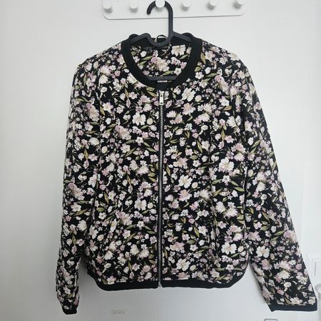 Blouson mit Blumen