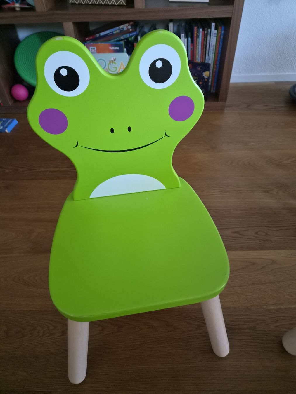 Micasa Set de table et chaises: Kindertisch mit 2 Stühlen – D'occasion à Schaffhausen par sweet_misery 1
