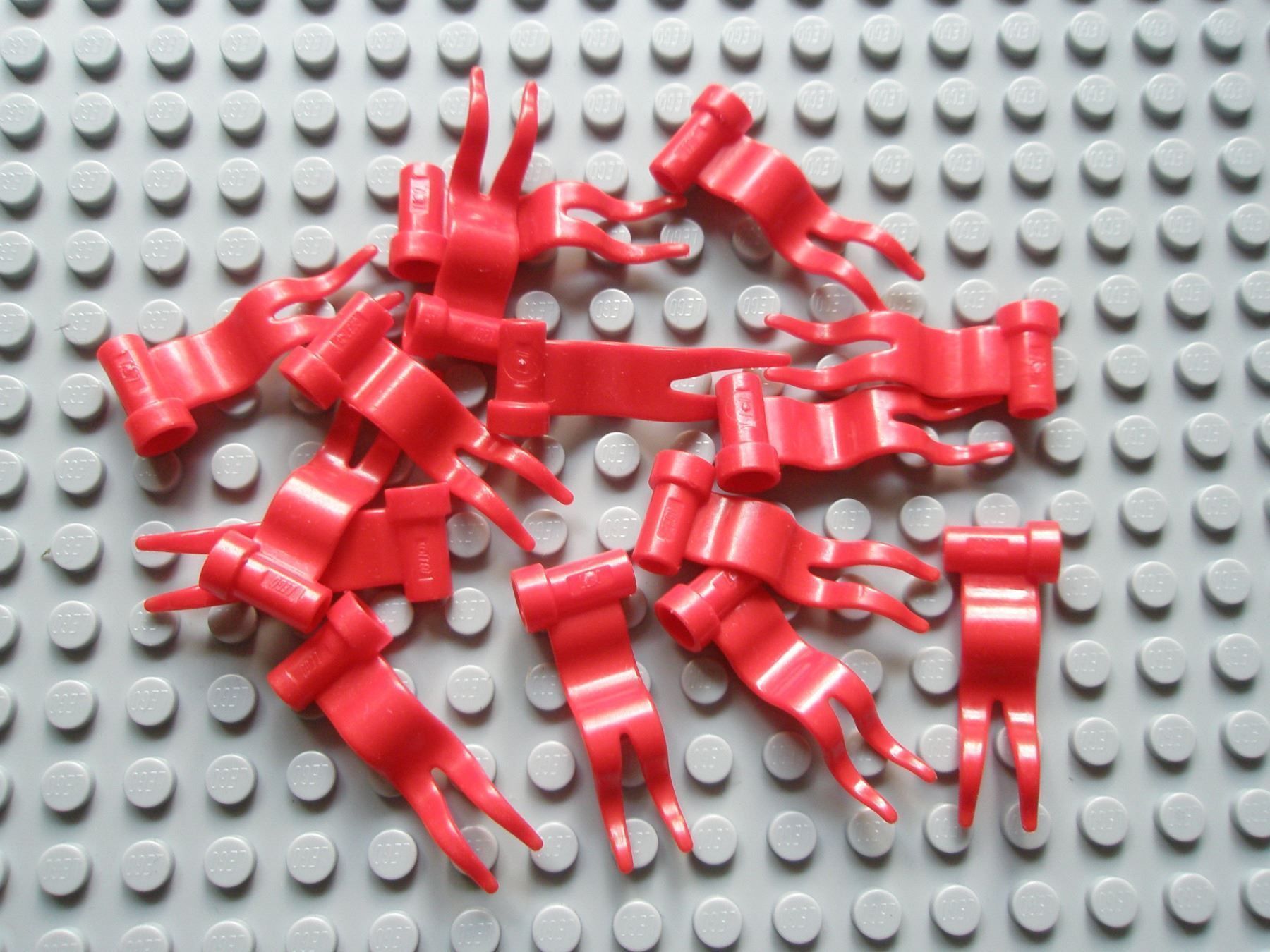 Lego Kit di costruzioni: Lego - 15 rote Fahnen – Usato da Horw venduto da G39517sG
