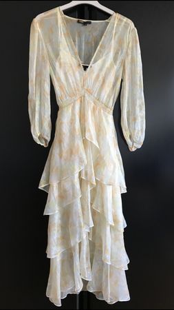 Robe Maje, T34 en soie fluide et brillante jaune orange