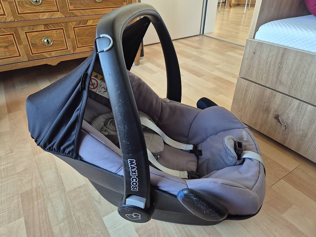 Seggiolini per auto: MAXI-Cosi Pebble – Usato da Sursee venduto da KeineAhnung19 1