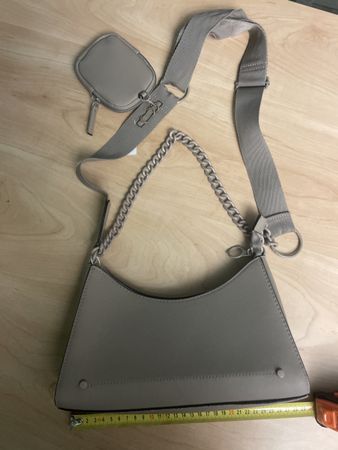 Trendige Umhängetasche in Taupe - Top Zustand