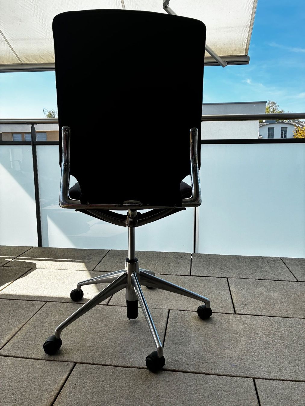 Vitra Stühle: Vitra Meda Bürostuhl – gebraucht – Gebraucht aus Kreuzlingen von azzurteq 2