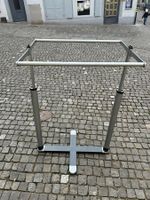 1 x Doppel-Ständer für Textilen