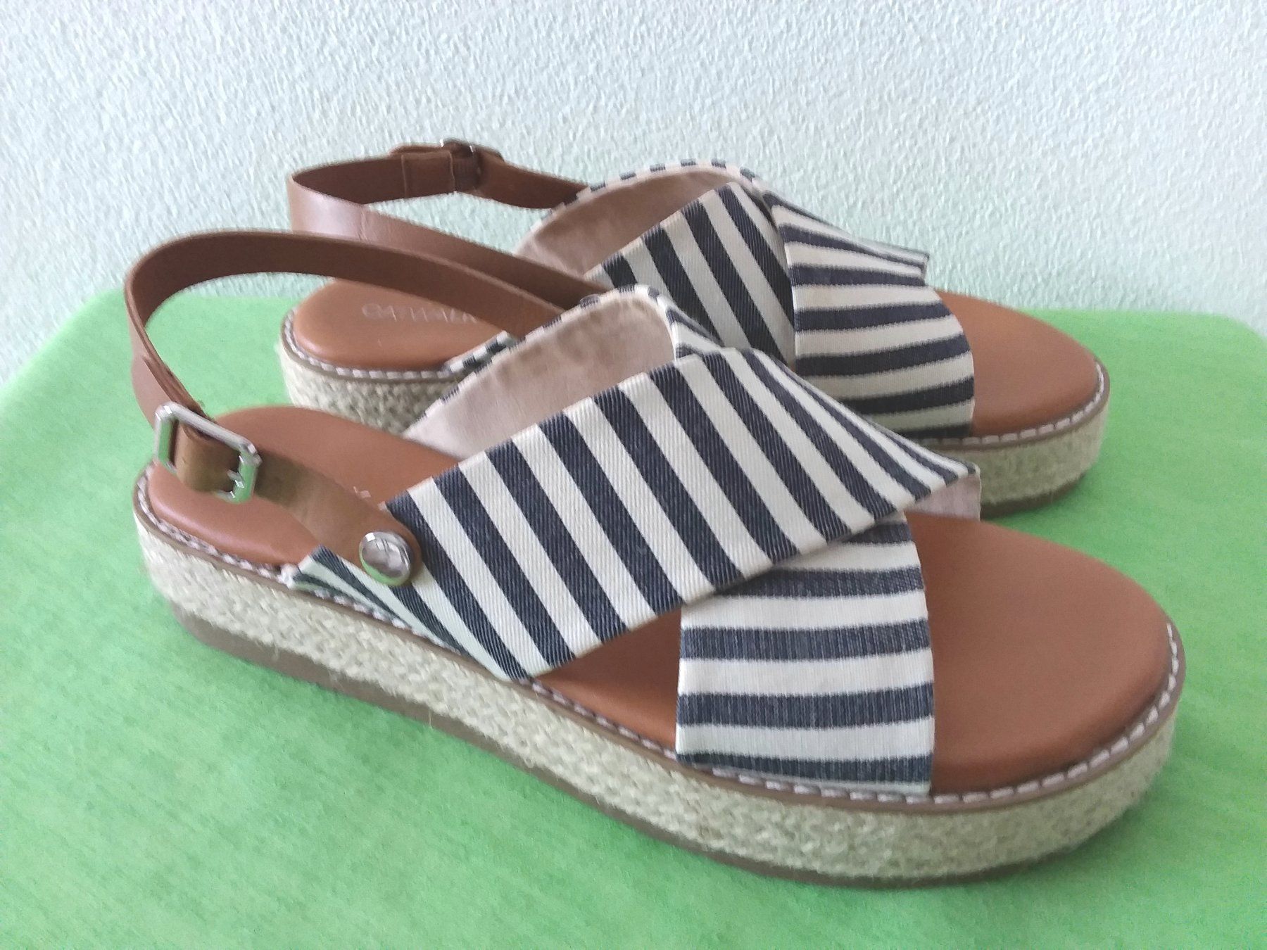Scarpe da donna: CATWALK Sandalen Gr 40 / NEU – Nuovo e nell'imballaggio originale da Uitikon Waldegg venduto da Risibisi7 2