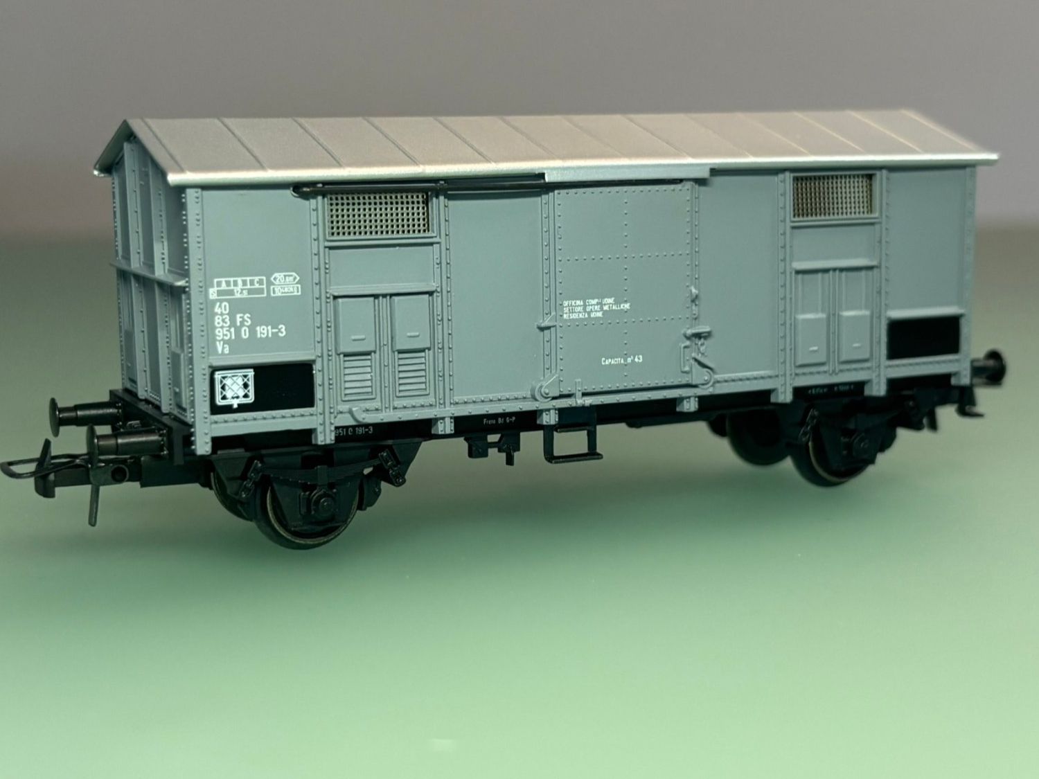 Märklin Modellini di ferrovie: FS  Va mit Spitzdach "Bauzug-Wagen" MÄRKLIN – Usato da SION venduto da Pef12