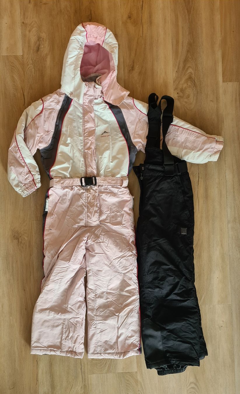 Kleiderpakete & -sets: Skidress Mädchen Gr.: 122/128 – Gebraucht aus Grenchen von .stern.
