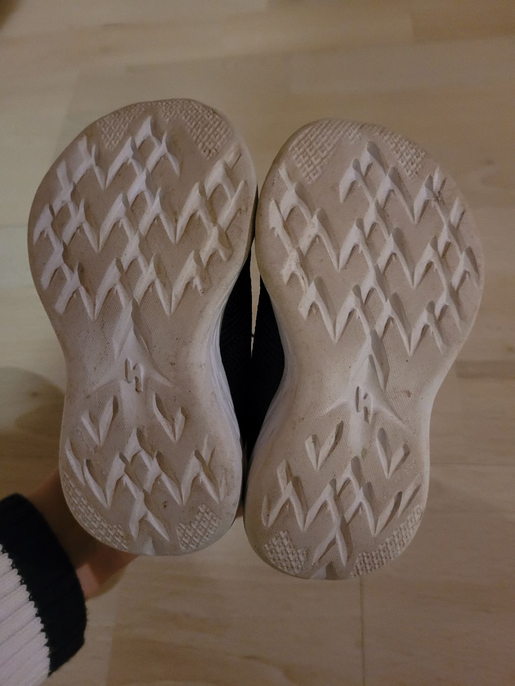 Skechers Scarpe per ragazzi: Schuhe Sketchers gr. 22 – Usato da Inwil venduto da Flower2325 1