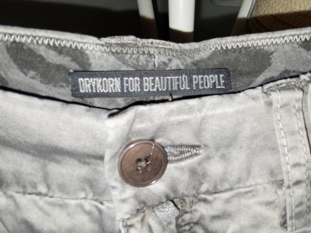 Drykorn Hosen: Drykorn Chino Hose Kaki – Gebraucht aus Oberrohrdorf von Desteny1 1