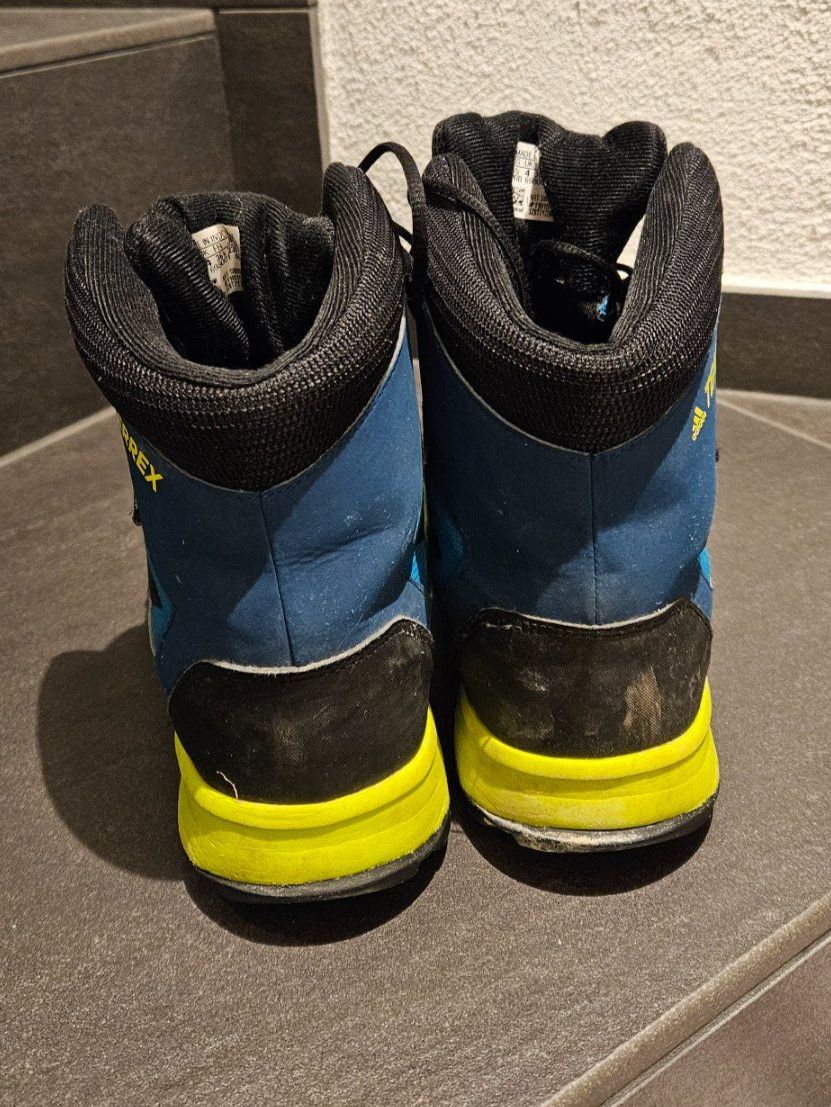 Adidas Scarpe per ragazzi: Tolle Wanderschuhe Adidas Terrex gr. 36 2/3 – Usato da Balgach venduto da silvia2030 3
