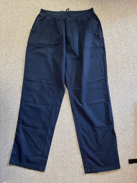Pantaloni: Leichte Hose Gr XL – Usato da Rekingen AG venduto da Barmaleus