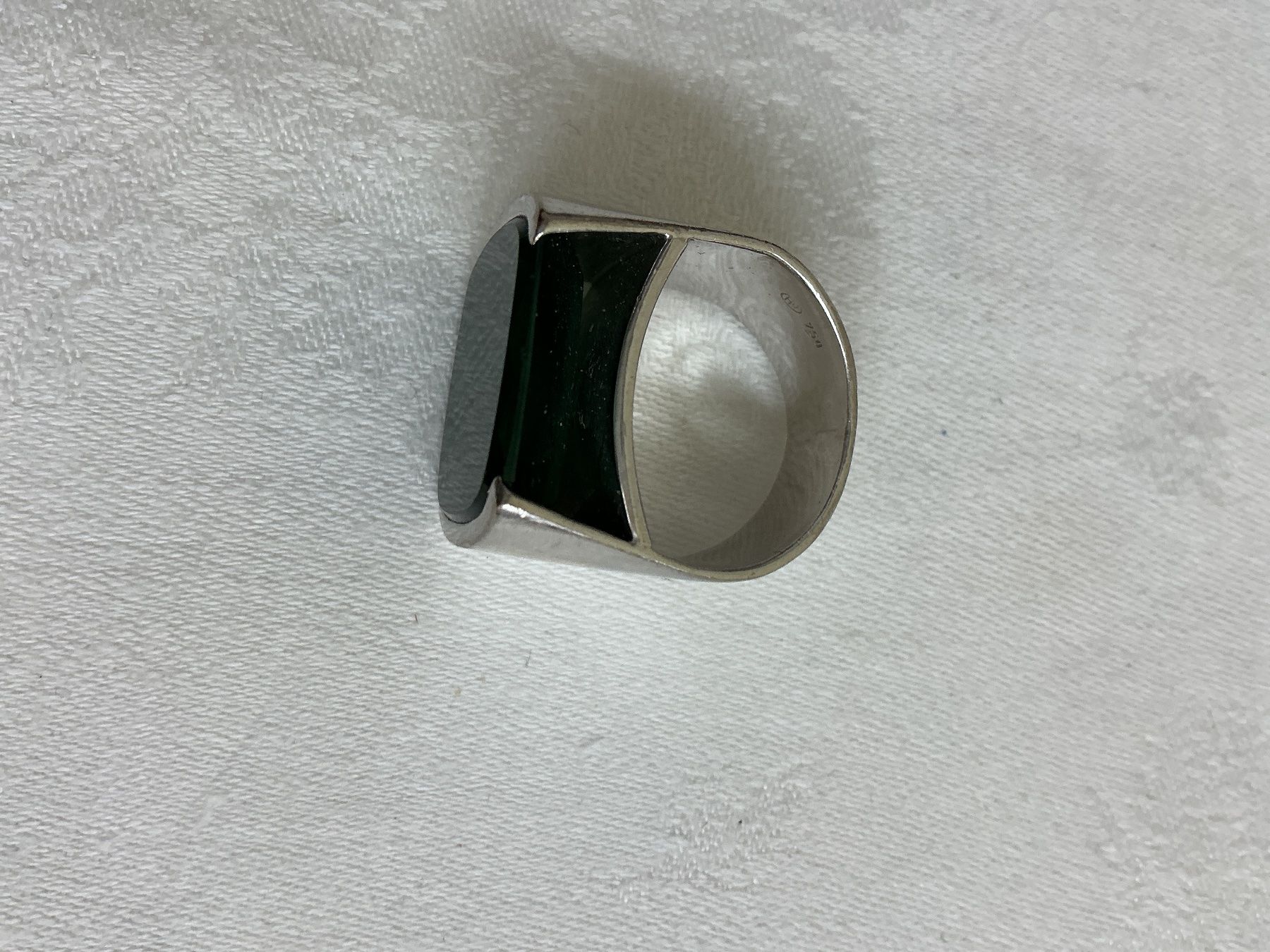 Anelli: Ring Weissgold mit Turmalin – Usato da Bern venduto da vielerart