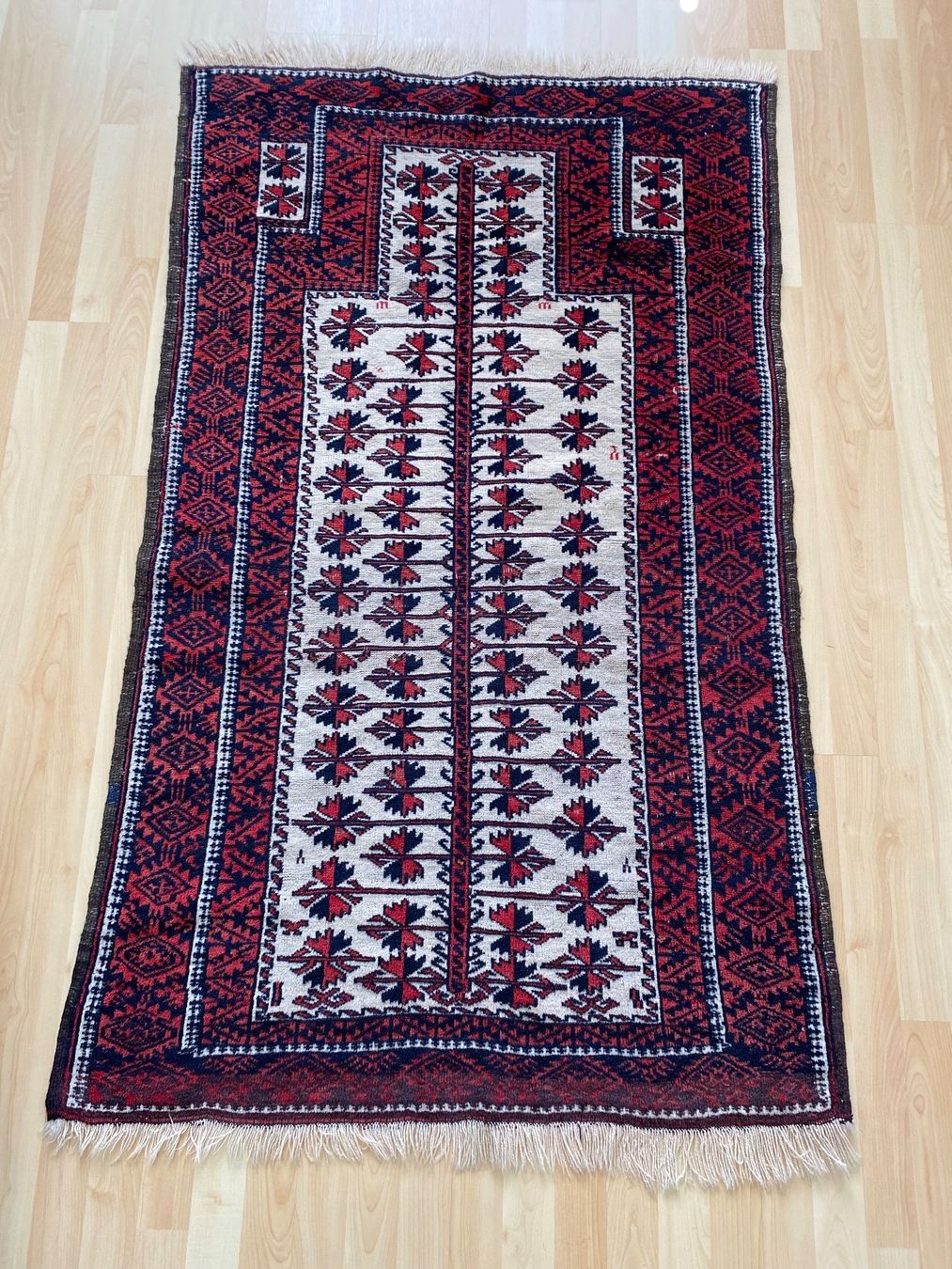 Tappeti: Wunderschön Orientteppich 96x165.cm – Usato da Büron venduto da Filadefia-888