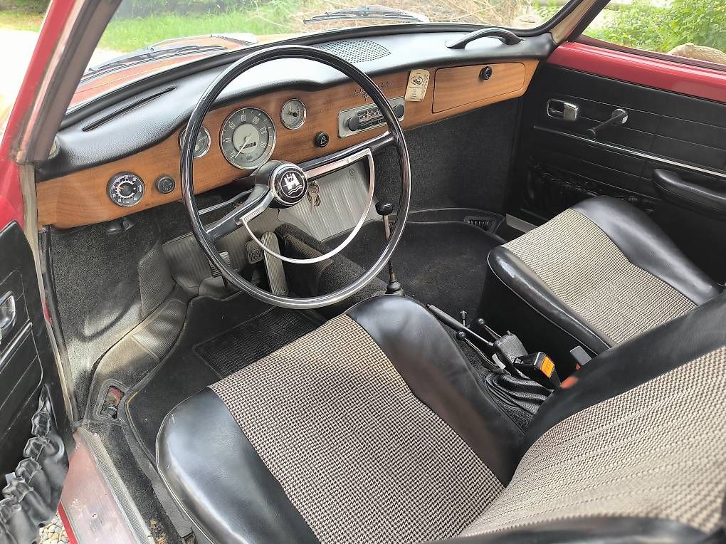 Autos: VW Karmann Ghia – D'occasion à Bütschwil par chromenbueb 1