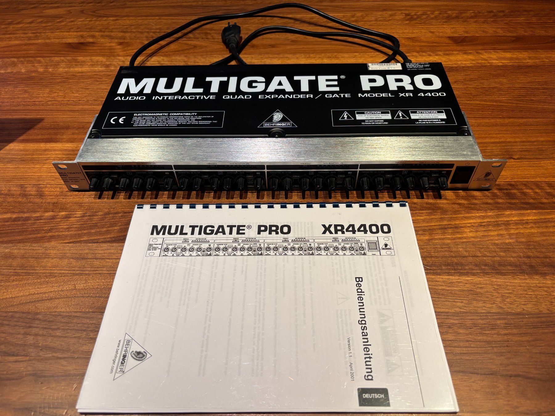 Behringer Equalizzatori: Behringer Multigate Pro XR 4400 Audio Int Quad Expander/Gate – Usato da Nesselnbach venduto da ThirdHandVinyl