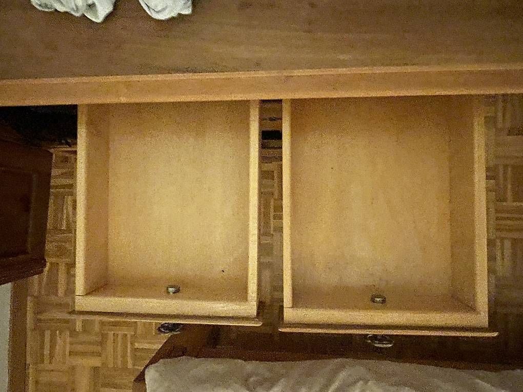 Commodes: Kommode aus Holz – D'occasion à Thalwil par pst_xd6z 4