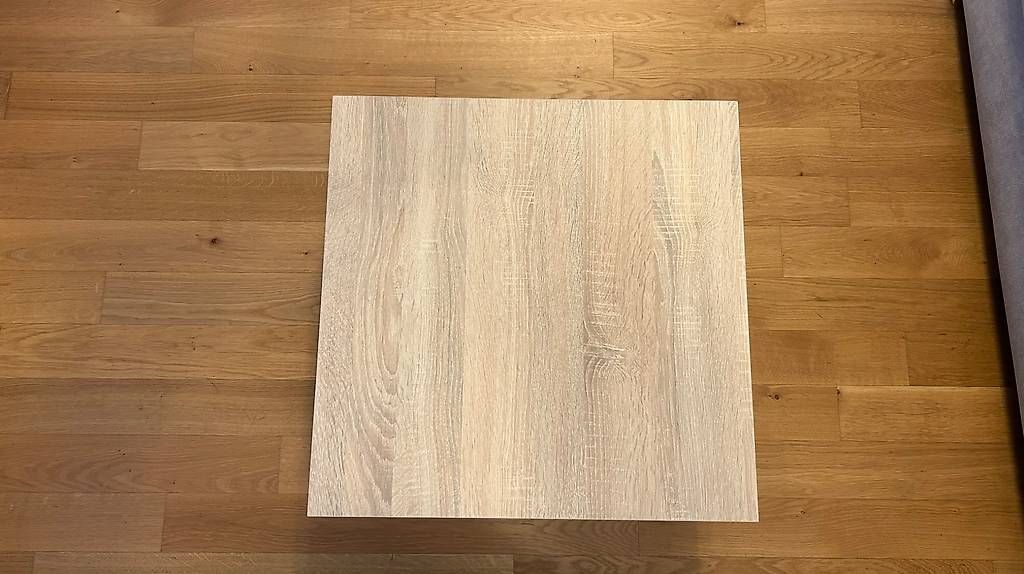 Tavoli: Table basse 60 x 60 cm  Très bon état – Usato da Bussigny venduto da pov_vb6r