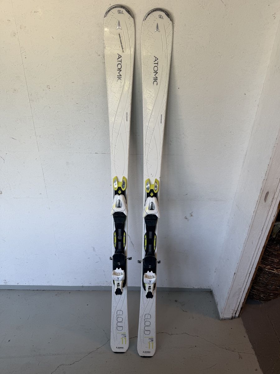 Atomic Skis: Atomic ski 165cm – Gebraucht aus Murten von Ski-Outlet