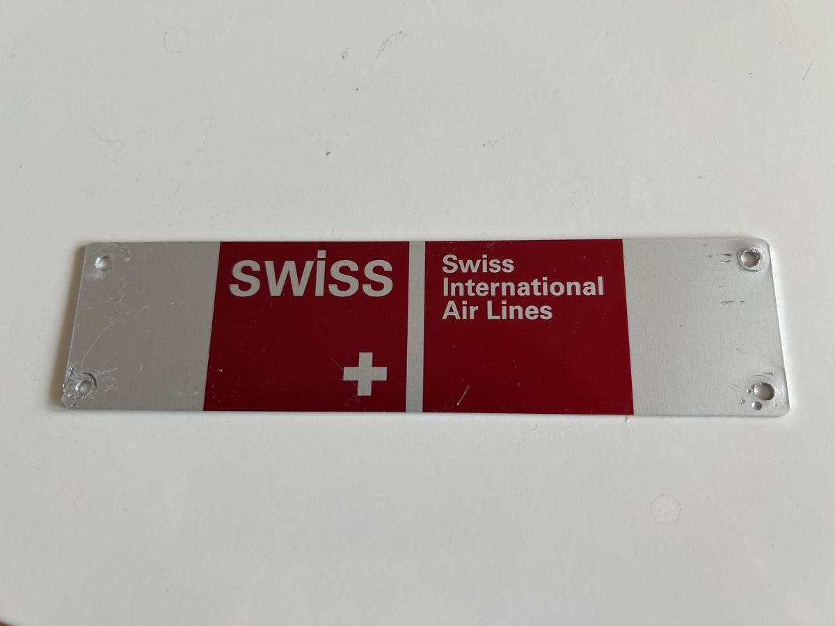 Swissair Schilder: Swiss Flugzeug Trolley Schild – Gebraucht aus kloten von Sgana