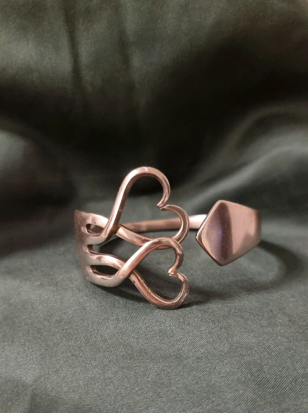 Armbänder & -reifen: Armband mit Herzen – Gebraucht aus Basel von abo_xbd2