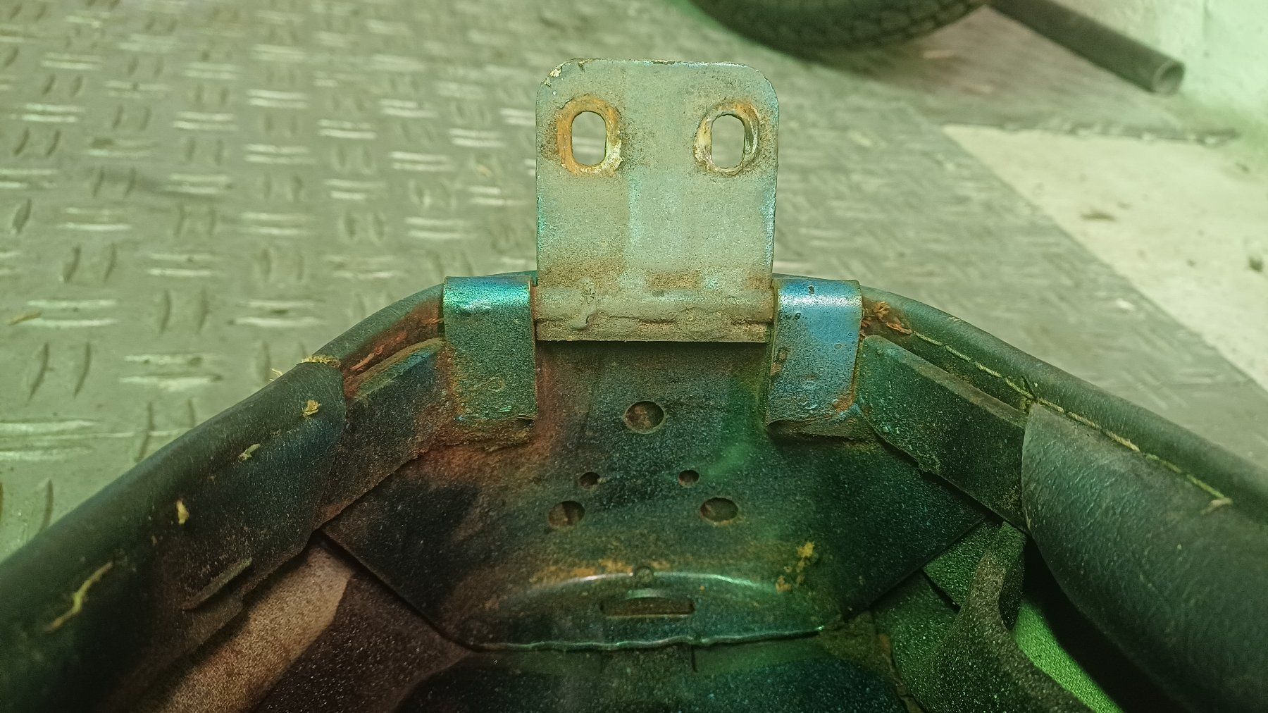 Vespa Tutti pezzi di ricambio per scooter: Chassis selle original Piaggio Vespa 50 Special – Usato da Le Lignon venduto da ghet 7