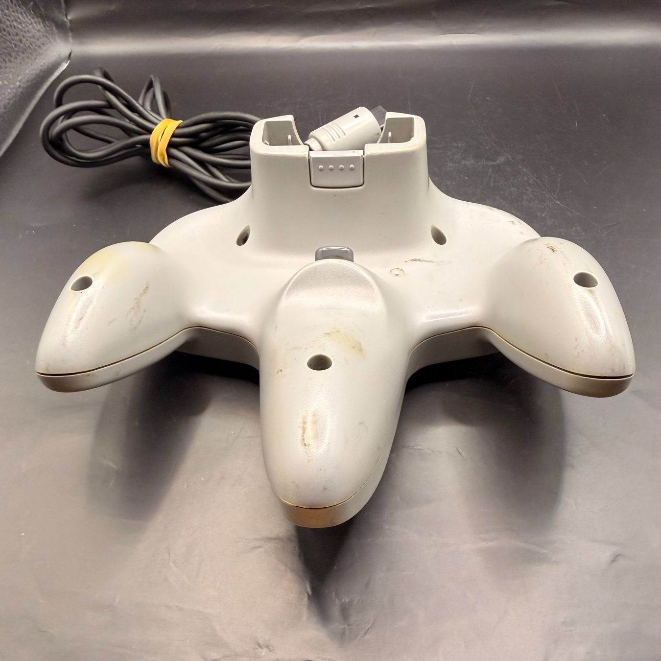 Nintendo Controller: Nintendo 64 Controller Grau – optische Mängel – Usato da Düdingen venduto da Nerdworld 4
