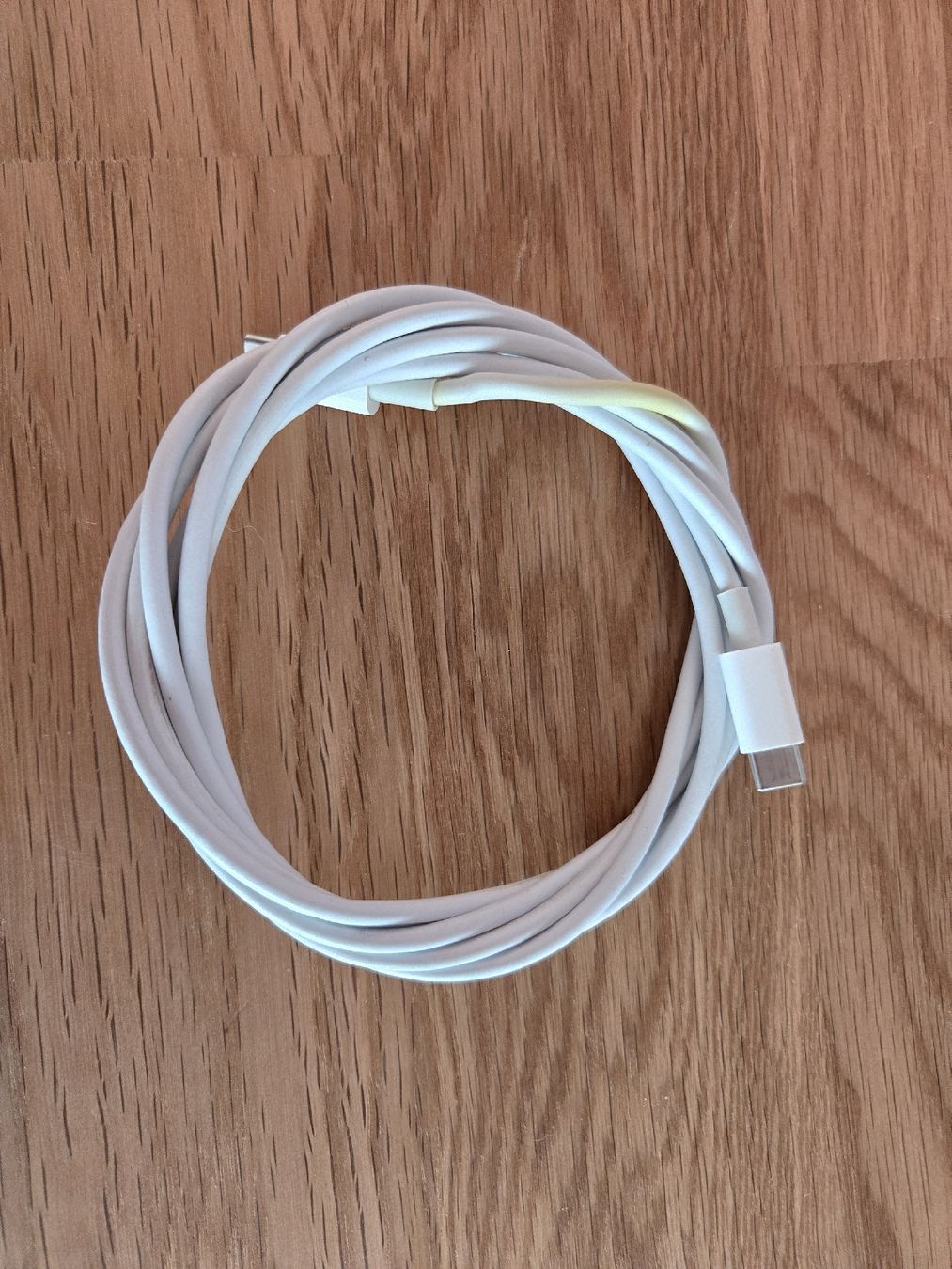Apple Cavi: Apple MacBook Ladekabel usb-c usb-c – Usato da Biberist venduto da Volo28