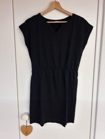 EDC Schwarzes Sommerkleid Gr. XS