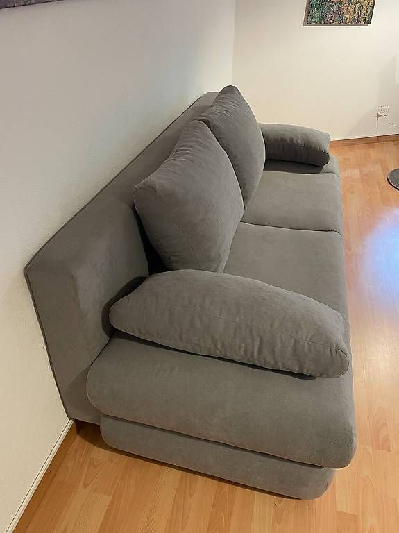 Divani: Graues Schlafsofa in gutem Zustand – Usato da Schaan venduto da shc_tf7k 1