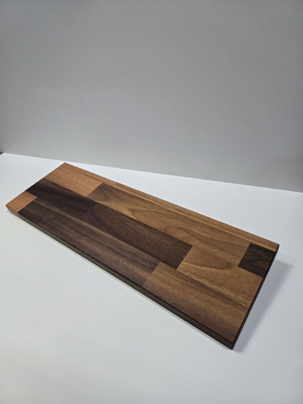 Articoli in legno: Schneidebrett Nussbaum Handgemacht  – Nuovo e nell'imballaggio originale da Ringgenberg BE venduto da sto_ply2 4