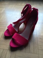 Damenschuhe Sandalen mit Absatz rot Grösse 39 neu