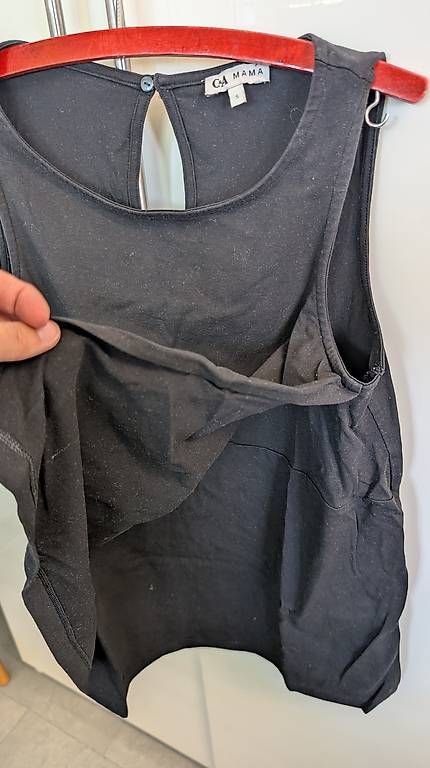 Top: Stillshirt Schwarz ärmellos schwarz – Usato da Zürich venduto da albalm 2