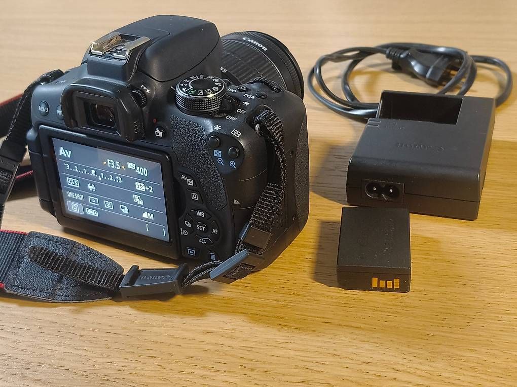 Canon Fotocamera: Canon EOS 750D Set mit EF-S 18-55mm IS STM – Usato da Zürich venduto da DonBodo 1