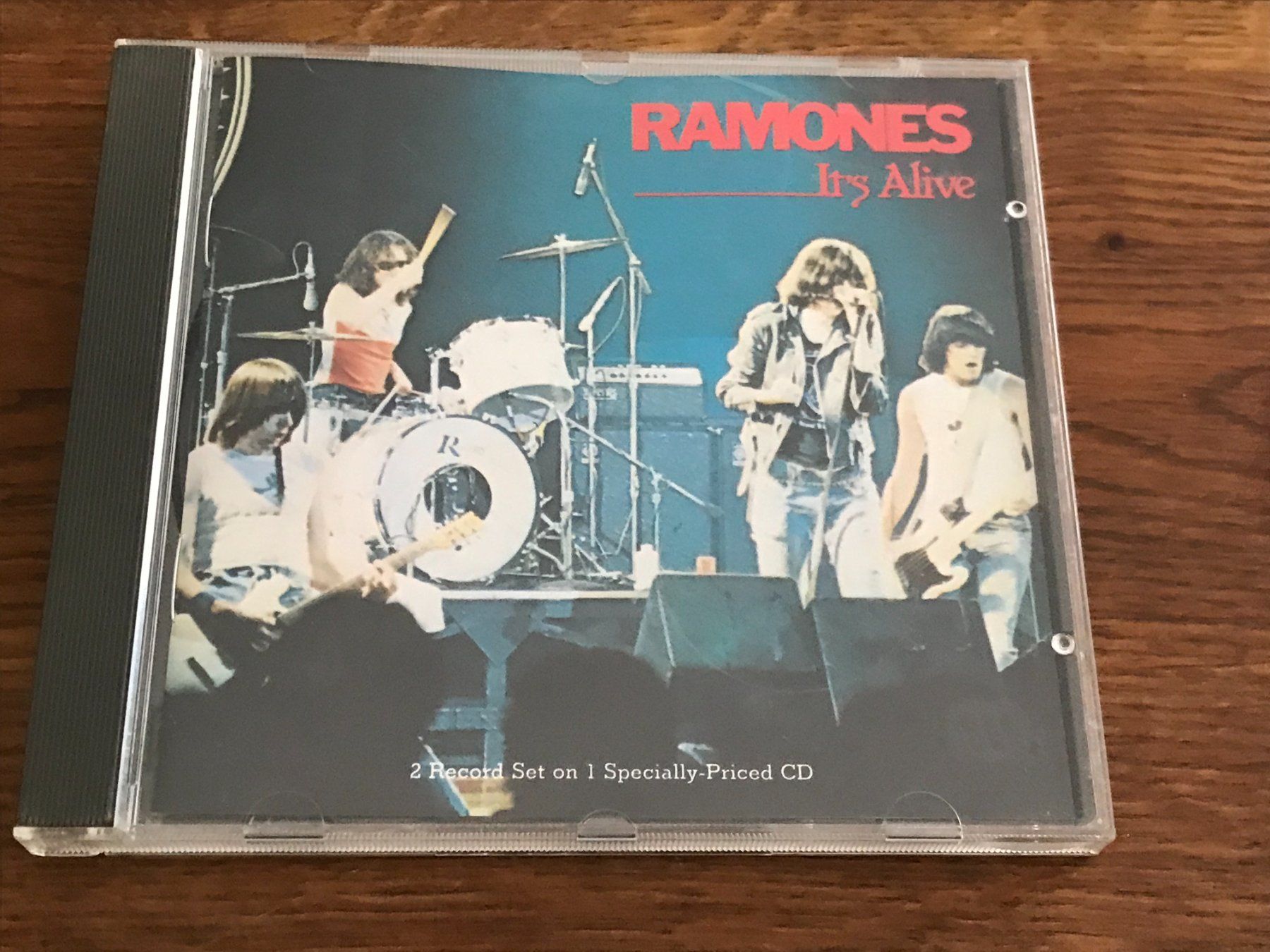 CD: RAMONES - It's Alive - CD – Usato da Buchs AG venduto da Archie