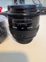 Sigma AF Macro 90mm f/2.8 für Nikon F inkl. Gegenlichtblende