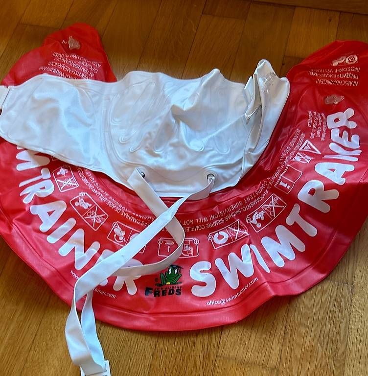 Giubbotti di salvataggio: Freds Swimtrainer – Usato da Basel venduto da mlojak