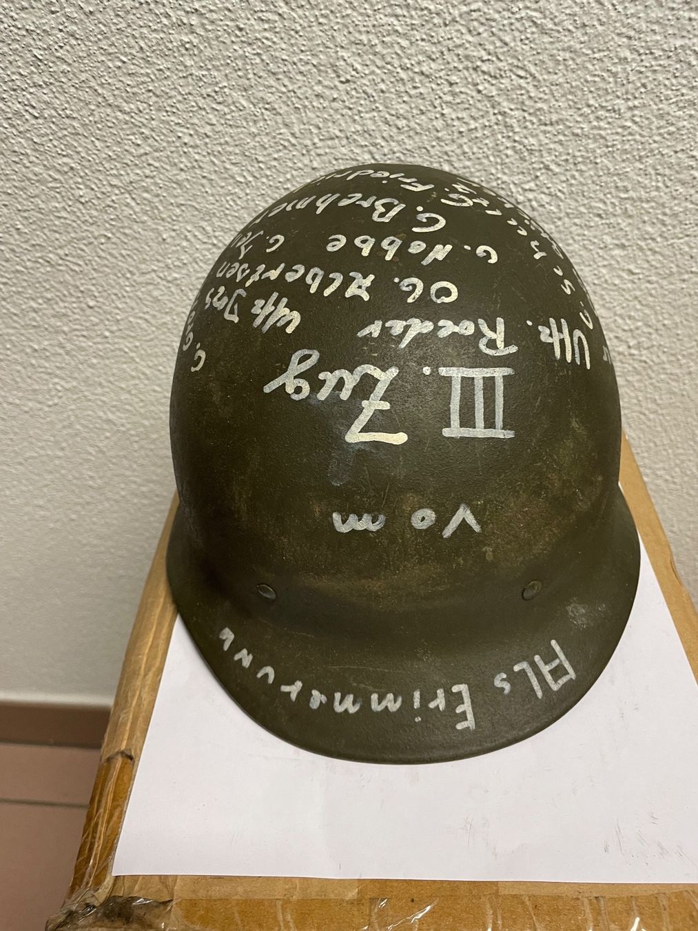 Uniformi & Effetti personali: M60 modello 1A1 Helmet Germany – Usato da Morbio Inferiore venduto da Ecod 3