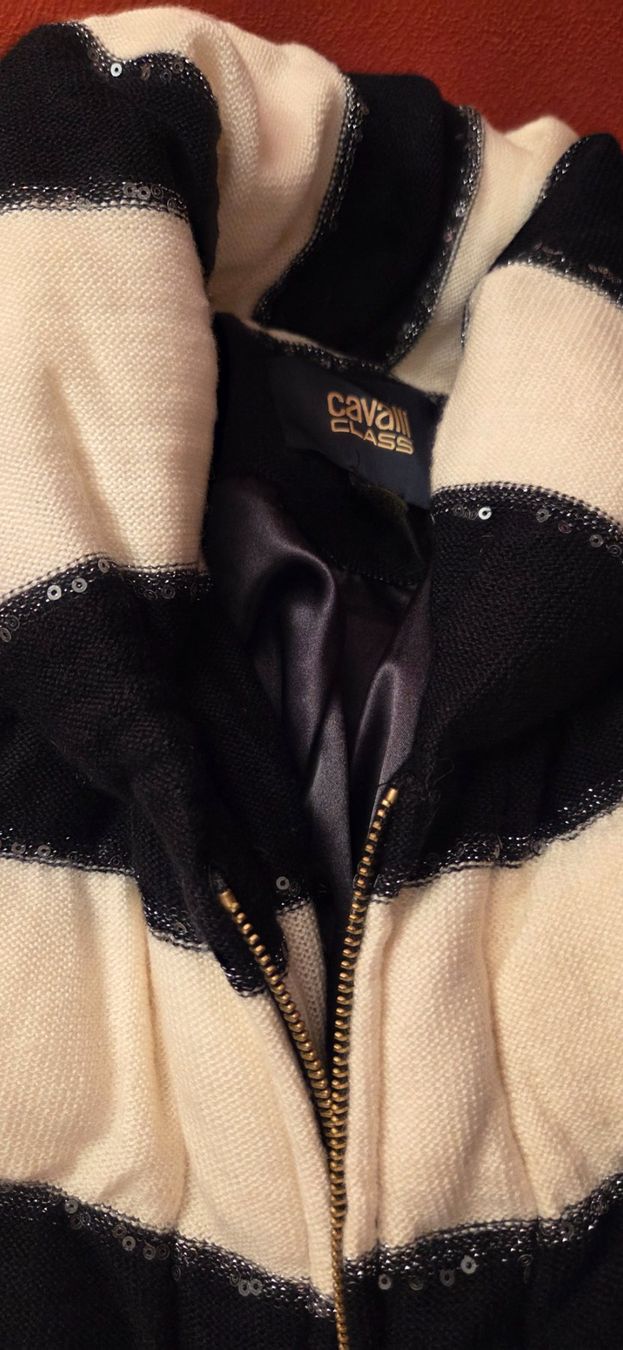 Roberto Cavalli Jacken: Daunenjacke ROBERTO CAVALLI Gr.40/42 NEU – Neu und originalverpackt aus Wettswil von doe_x6nz 7